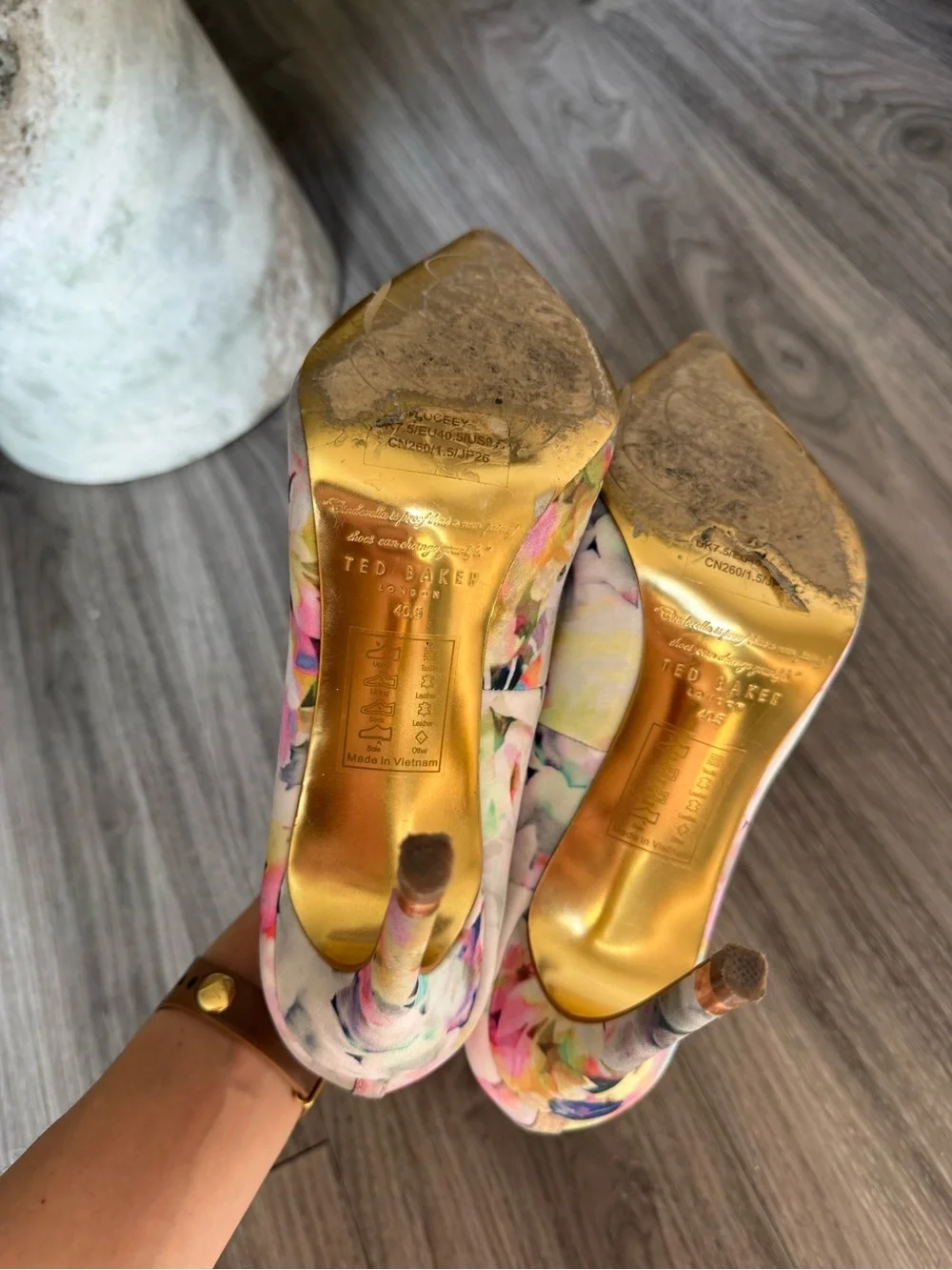 Ted Baker London Floral Watercolor Pointed Toe Stiletto Pumps Heels Size US 10